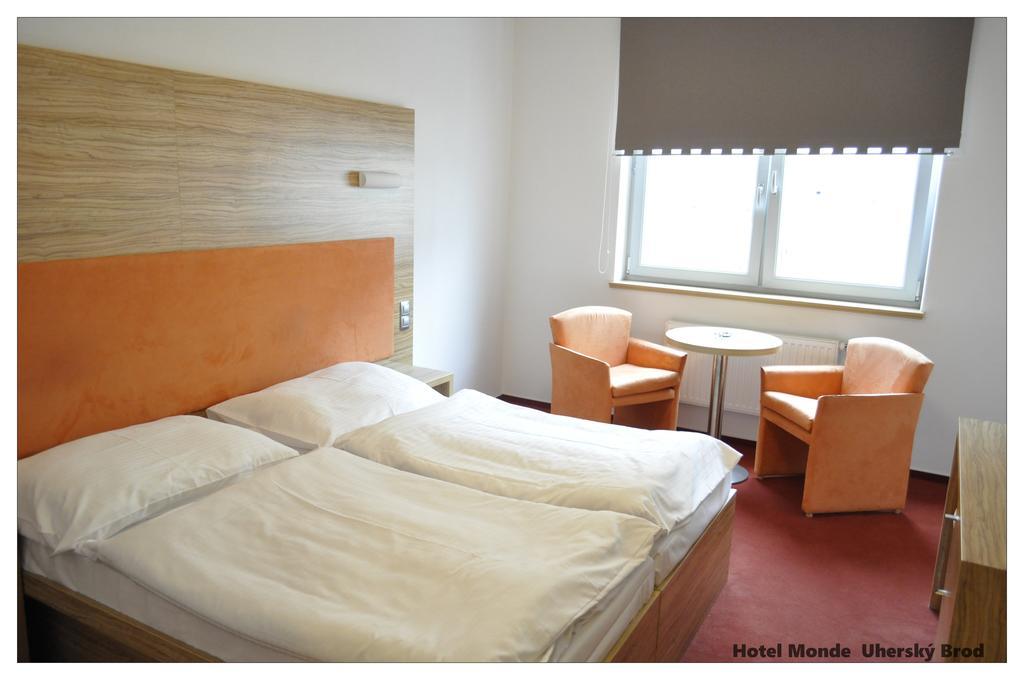 Hotel Monde 4*